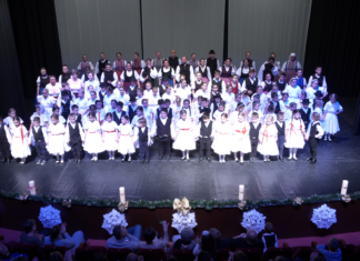 A téli ünnepkör hagyományait keltették életre a mórahalmi néptáncosok