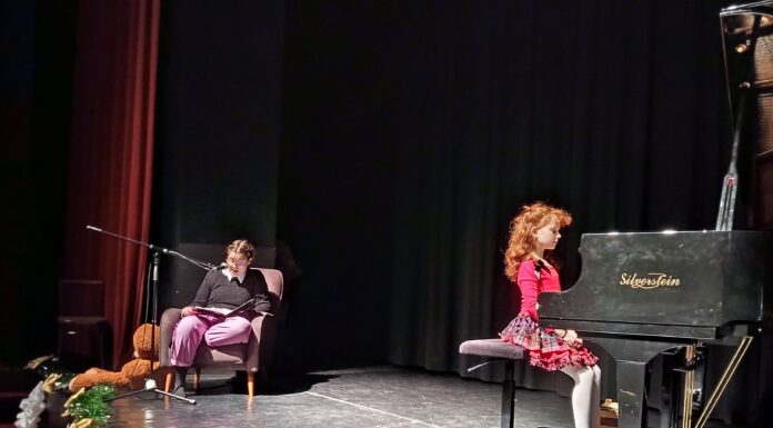 A Kisegér karácsonyáról szólt a mese az Aranyszömben