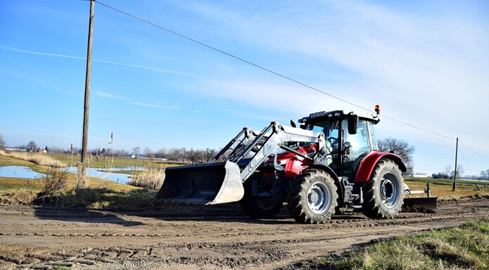 Megkezdődtek az idei útjavítási munkálatok Domaszéken