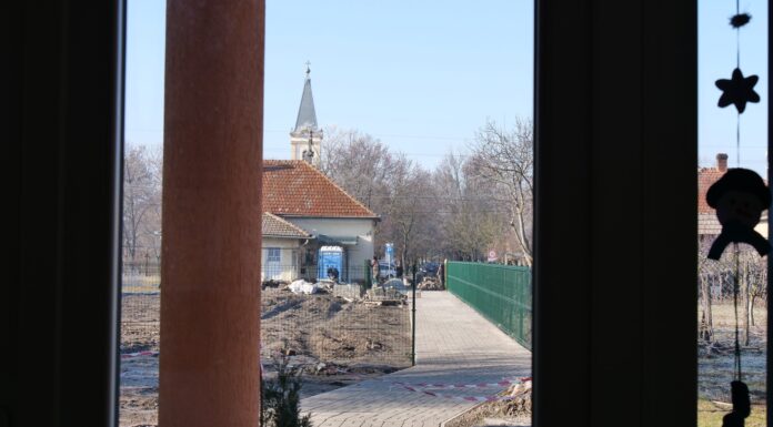 Mostantól egy sétányon is eljuthatnak a gyerekek a mórahalmi oviba