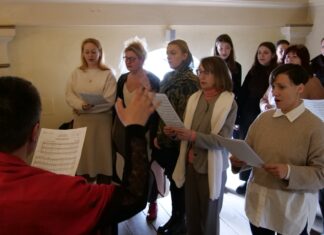 Vajdasági énekegyüttes vendégeskedett Mórahalmon