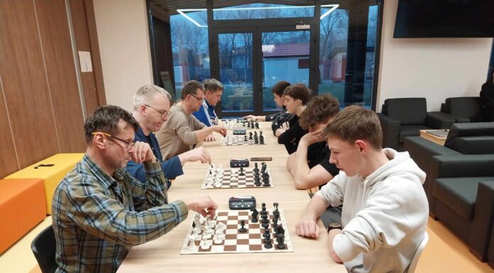 Tanár-diák sakkverseny Mórahalmon