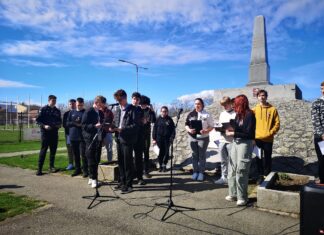 Aradon és Világoson emlékeztek március 15-re a mórahalmi szakképzősök