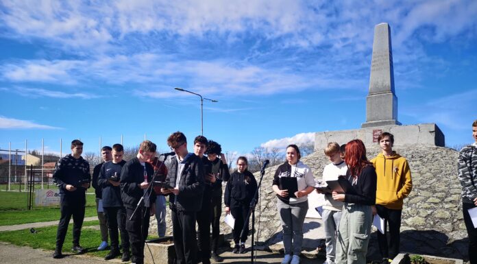 Aradon és Világoson emlékeztek március 15-re a mórahalmi szakképzősök