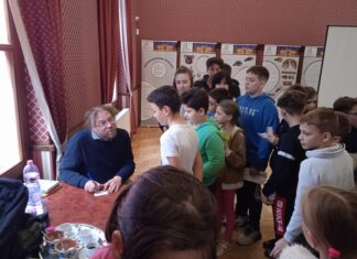 Az egyik legnépszerűbb kortárs költő járt Mórahalmon