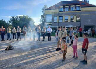 Klarinétmuzsikával és cserkészprogrammal emlékeztek a Nemzeti Összetartozás Napján Mórahalmon