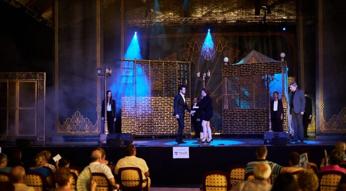 Viharos körülmények között aratott sikert az Apostol musical Mórahalmon