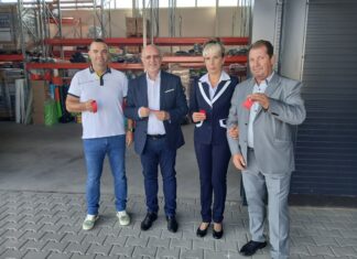 Új logisztikai központját avatta fel a MÓRATRADE-KER Kft.