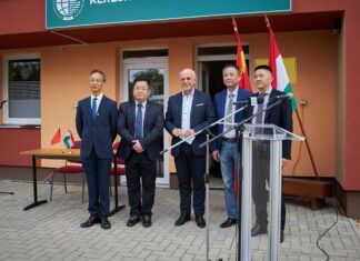 Mórahalmon nyitott irodát a kínai China-EU Cultural and Education Service Center Kft.