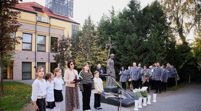 Az 1956-os forradalom és szabadságharc 68. évfordulójára emlékeztek Mórahalmon