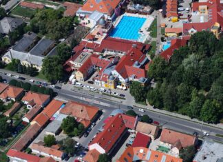 A Mórahalmi Pálinka-és Tepertőfesztiválról jelentkezik a Kossuth Rádió Országjáró magazinja