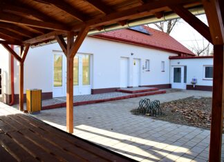 Megújult a termelői piac Domaszéken – advent első vasárnapján adják át az épületet