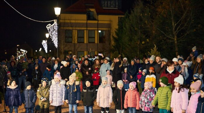 Mórahalmon is fellobbant a hit lángja