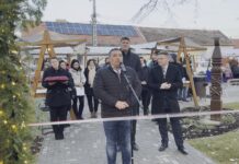 Átadták a felújított parkot Üllésen