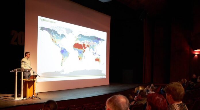A Móra-Input Kft. a mórahalmi Aranyszöm Rendezvényházban tartotta idei első szakmai programját