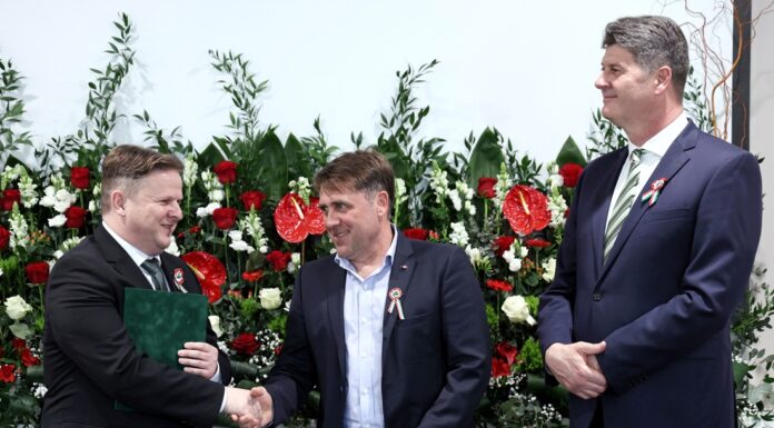 Mórahalmi díjazott is van a vármegyei önkormányzat kitüntetettjei között