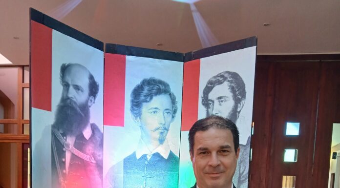 Ismét kitüntetéseket vehetett át Sárközi László