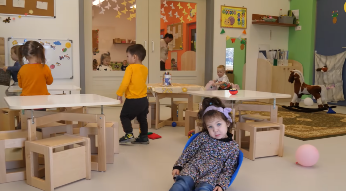 Belakták a kicsik a zákányszéki bölcsőde új épületét – videó