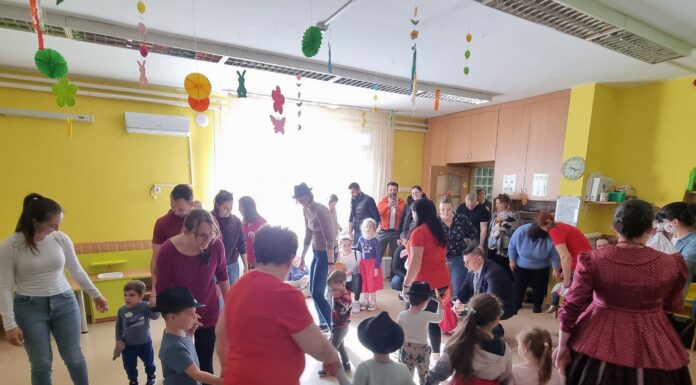 A Bölcsődék és Óvodák Kistérségi Egyesülete szervezésében családi napot rendeztek Mórahalmon – videó