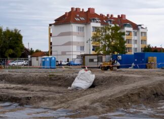 Épül az új mórahalmi városközpont a volt TSZ-udvar helyén – videó