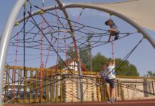 Új játszóteret avattak a mórahalmi József Attila utcában – videó