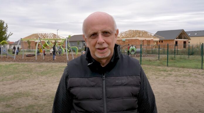 Családi nap keretében adták át Mórahalmon a Pálfy téri játszóteret és kondiparkot – videó