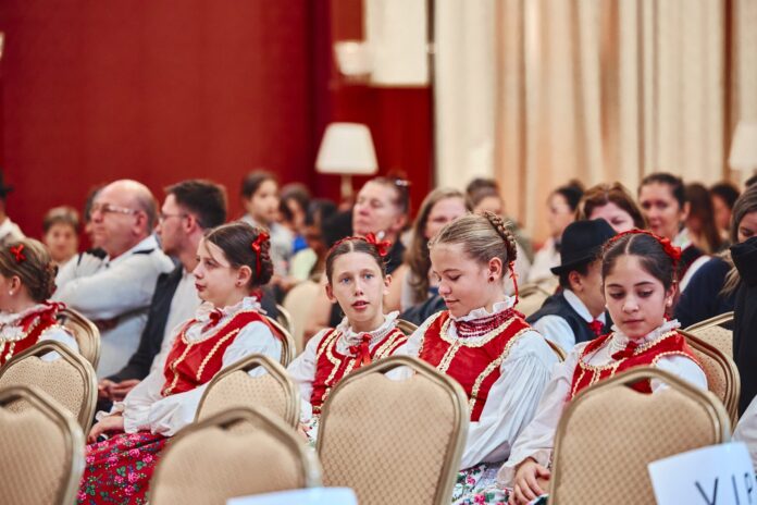 555767928_122189084234377078_5743475555197317561_n