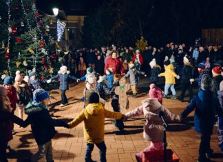 Meghitt pillanatokkal indult az advent Mórahalmon